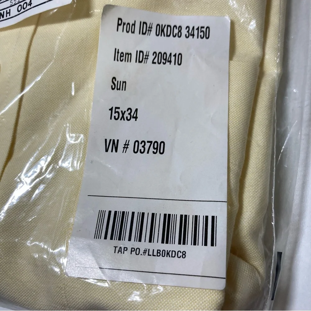 L.L. Bean Classic Wrinkle Resistant Oxford Shirt Men's 15 34 Sun Yellow NWT - Picture 3 of 12